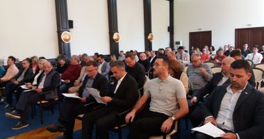 Stire din Politică-Administrație : A început ședința CJC. Iată ce proiecte de hotărâre sunt pe ordinea de zi
