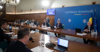 Şedinţă extraordinară de Guvern: Va fi adoptată OUG privind comasarea alegerilor