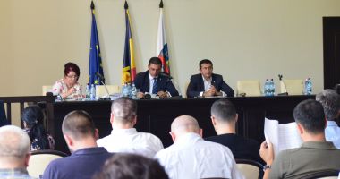 Stire din Politică-Administrație : Consilierii județeni, convocați în ședință. Ce proiecte se află pe ordinea de zi