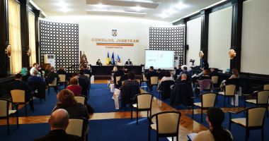 Stire din Politică-Administrație : LIVE TEXT: A început şedinţa ordinară a Consiliului Local Constanța. Ce proiecte se află pe ordinea de zi
