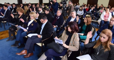 Stire din Politică-Administrație : Liberalii din Constanța îl iau la rost pe primarul Decebal Făgădău