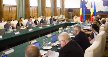 Stire din Politică-Administrație : Ședința de Guvern a fost amânată