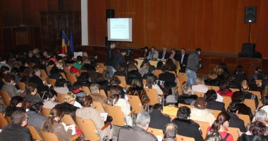 Stire din Cultură-Educație : Școlile constănțene, luate la control de Ministerul Educației