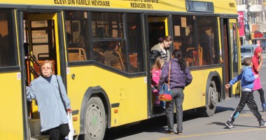 Stire din Social : Se distribuie gratuitățile pentru transport în comun pentru foștii deținuți și deportați politic