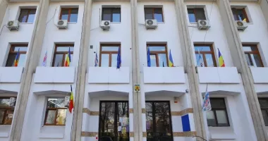 Stire din Politică-Administrație : Primăria Constanța începe înscrierile pentru comercializarea mărțișoarelor