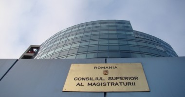 Stire din Politică-Administrație : CSM își alege azi noua conducere