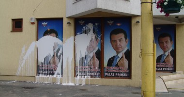 Stire din Politică-Administrație : Ce spune Palaz despre vandalizarea sediului: "Actele de vandalism nu mă sperie. Mă motivează!"