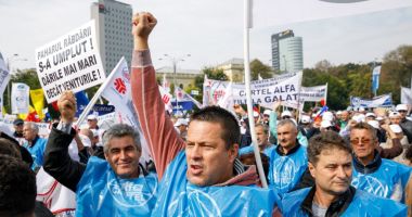Stire din Economie : Sedusă și abandonată, mișcarea sindicală nu le mai cedează social-democraților
