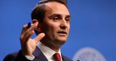 Stire din Actualitate : Șeful Cancelariei lui Bolojan, acuzat de abuzuri asupra angajaților. Sindicaliștii îi cer demisia