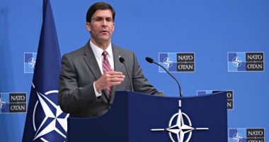Stire din Actualitate : Șeful Pentagonului denunță statele "parazite" din cadrul NATO
