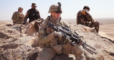 Stire din Actualitate : Șeful Pentagonului vrea reducerea personalului militar american desfășurat în Afganistan