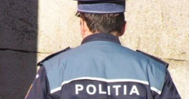 Stire din Eveniment : Polițist bătut de rudele copiilor pe care i-a prins la furat lucernă