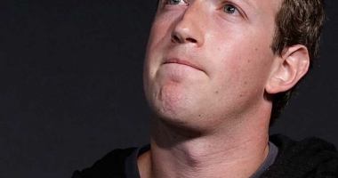 Stire din Tehnologie : Mark Zuckerberg se declară profund dezamăgit după ce SpaceX i-a distrus SATELITUL