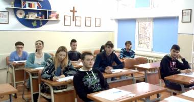 Stire din Cultură-Educație : Bacalaureat 2015. Se încheie sesiunea de vară