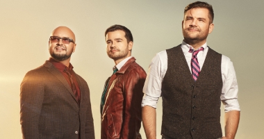 Stire din Cultură-Educație : 3 Sud Est, în concert la Clubul Phoenix