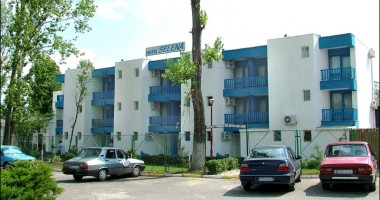 Stire din Economie : Zeci de hoteluri de pe litoral sunt scoase la vânzare