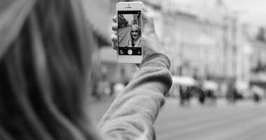 Stire din Tehnologie : Câteva trucuri pentru cele mai bune selfie-uri