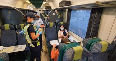 Stire din Eveniment : Selfie-ul pe tren ia vieți, nu like-uri! Sfaturi de la polițiști pentru tinerii din Constanța