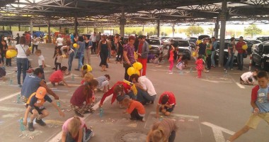 Stire din Economie : Copiii, sărbătoriți și la Selgros