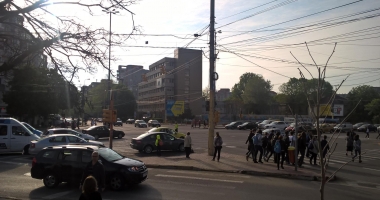 Atenție, șoferi! Semafor defect la intersecția de la ICIL. Se circulă cu dificultate - 1