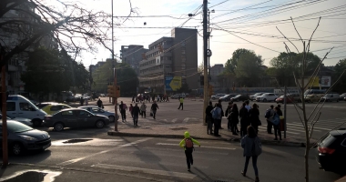 Atenție, șoferi! Semafor defect la intersecția de la ICIL. Se circulă cu dificultate - 2