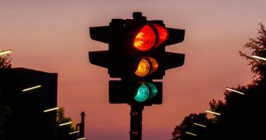 Răzbunare: o femeie din China a luat mașina fostului iubit și a trecut de 49 de ori pe roșu