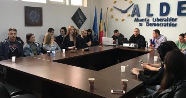 Stire din Politică-Administrație : Seminar la sediul ALDE. "Cum ne alegem aleșii la Parlamentul European"
