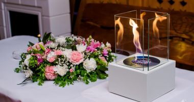 Decorează-ți apartamentul cu un șemineu ecologic pur și simplu fermecător!