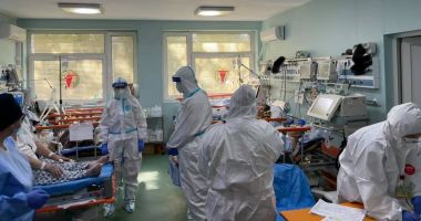 Stire din Social : Semnal de alarmă lansat de medici şi asistente. “Armata în alb a rămas în prima linie a luptei cu pandemia!”