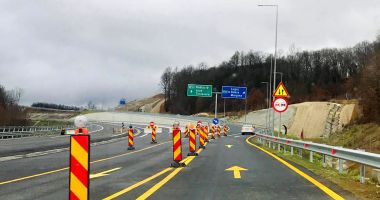 Stire din Economie : 15 firme de pe piața mijloacelor de semnalizare rutieră, suspectate de practici anticoncurențiale