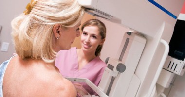 Stire din Sănătate : Care sunt semnele cancerului la sân
