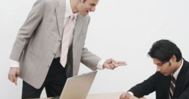 Stire din Diverse : Semne că riști să-ți pierzi jobul