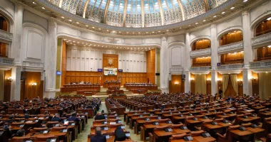 Stire din Politică-Administrație : Proiectul „Lift pentru viață”, raport de admitere în comisiile din Senat