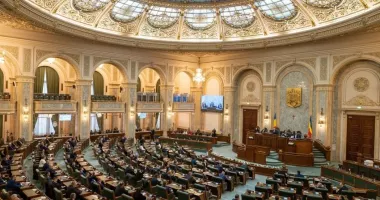 Stire din Politică-Administrație : Senatorii au decis! Numele din timpul căsătoriei poate fi păstrat după divorț fără acordul fostului soț