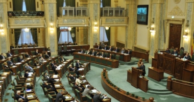 Stire din Politică-Administrație : Proiectul de lege privind grațierea, aviz favorabil la Comisia de constituționalitate
