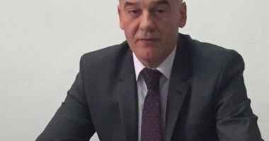 Stire din Politică-Administrație : "Mi-e teamă că Senatul își va știrbi prestigiul"