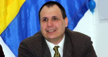 Stire din Politică-Administrație : Senatorul Marian Vasiliev propune ca toți primarii să fie consilieri județeni de drept
