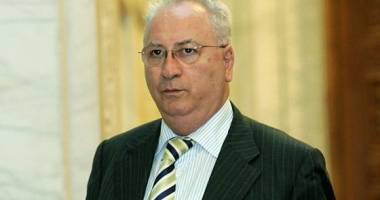 Stire din Politică-Administrație : Hașotti: "Sper ca președintele să retrimită în Parlament legea pensiilor aleșilor locali"