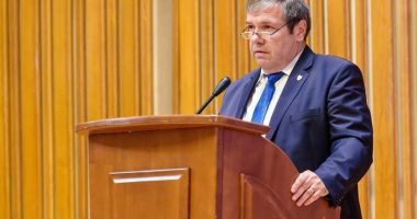 Stire din Politică-Administrație : Senatorul Ștefan Mihu: "Să fie extinse terenurile rezervate agriculturii ecologice"