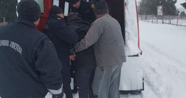 Șenilatele de la Drumuri și Poduri intervin pentru a prelua urgențele medicale din satele izolate - 3