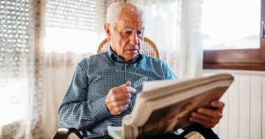 Stire din Politică-Administrație : Primăria premiază seniorii Constanței. Banii vor veni prin mandat poștal