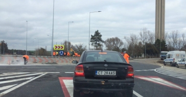 Șoferi atenție! Se lucrează la un nou sens giratoriu. Trafic îngreunat! - 2
