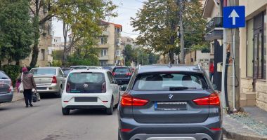 Noi schimbări de trafic! Două străzi din zona Dacia devin artere cu sens unic