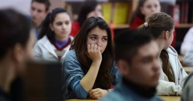 Stire din Cultură-Educație : Cum vorbim cu generația Iphone despre sexualitate