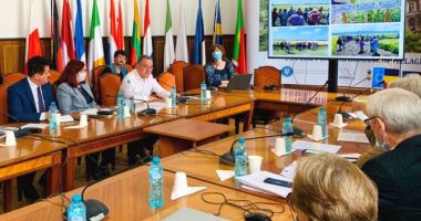 Stire din Economie : Se poate lupta împotriva secetei fără irigații?