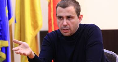 Stire din Politică-Administrație : Liberalii chiulangii ar putea să nu se mai regăsească pe listele partidului