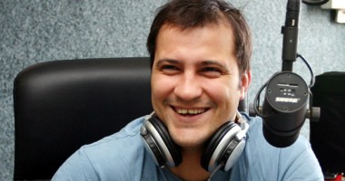 Stire din Monden : Huidu către Bendeac:  "Știu ce vrei să faci și  nu îmi tremură deloc chiloții"