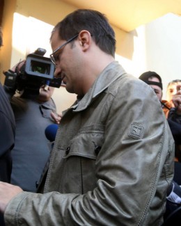 Stire din Monden : Apariție discretă a fostului "cârcotaș" Huidu