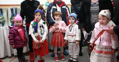 Galerie FOTO. Copiii din Saraiu au vestit Nașterea lui Iisus Hristos - 4