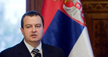 Stire din Actualitate : Premierul sârb, acuzat de legături cu mafia drogurilor